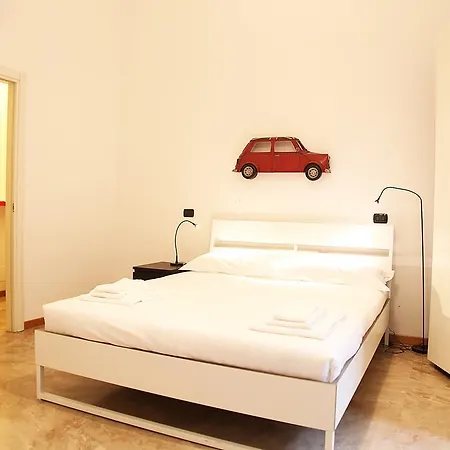 Apartament Easyhomes - Cairoli Dante